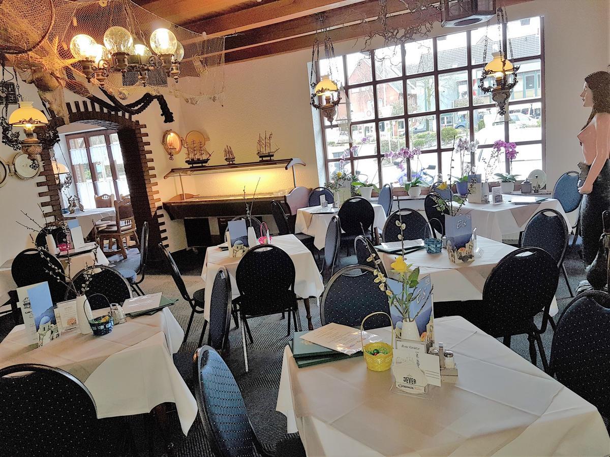 Hotel-Restaurant Cafe Caro Carolinensiel Exterior photo